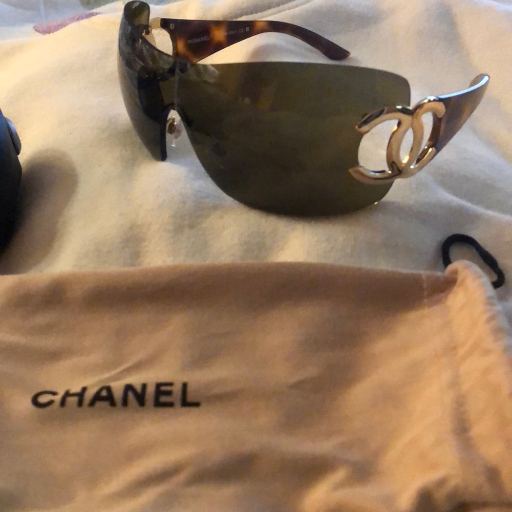 Authentic Chanel sunglasses